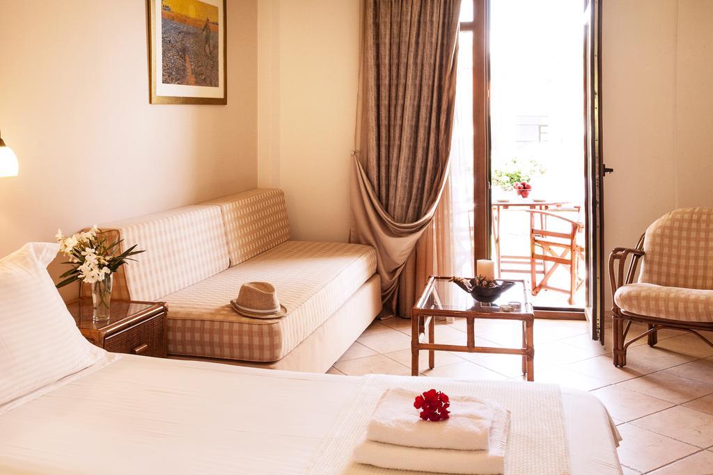 פוסידי Hotel Paralio חדר תמונה