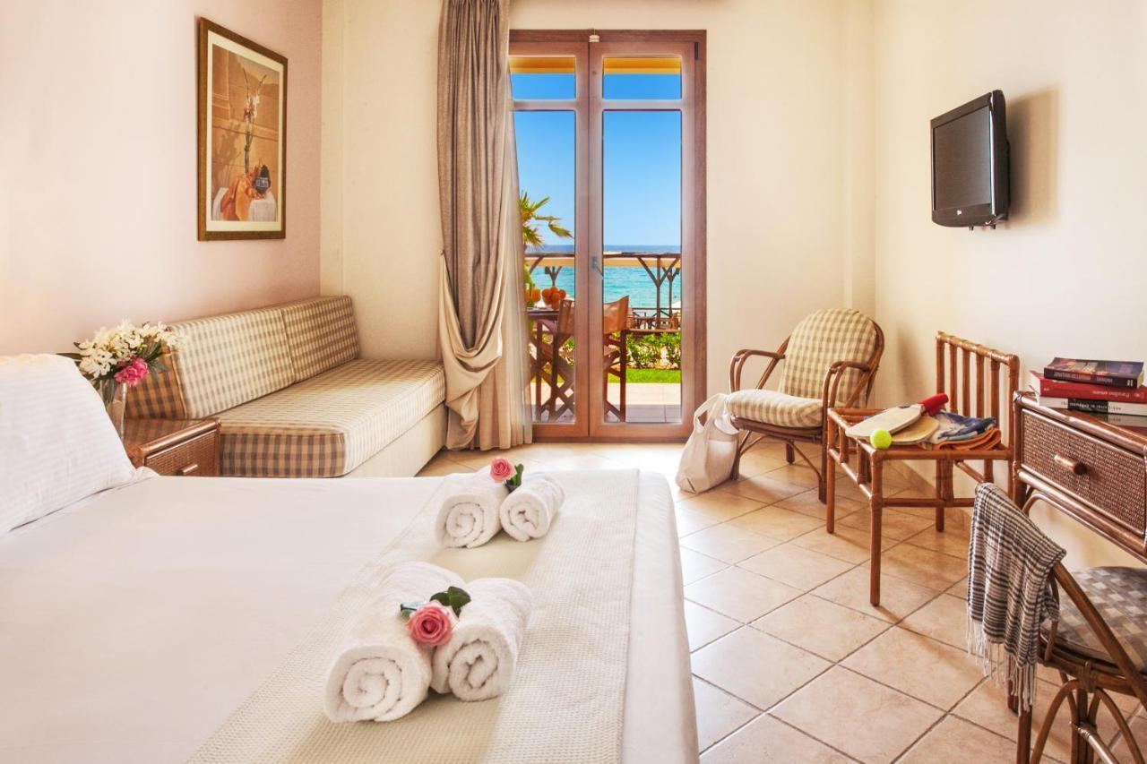 פוסידי Hotel Paralio מראה חיצוני תמונה